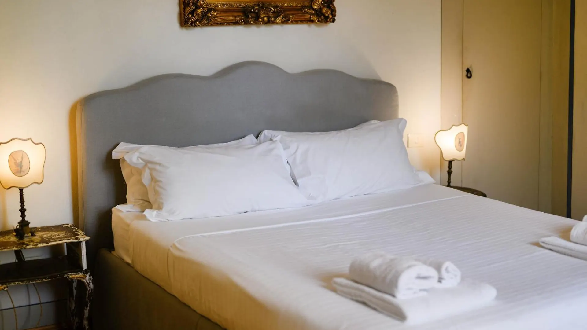 La Casa Degli Specchi Apartment Florence