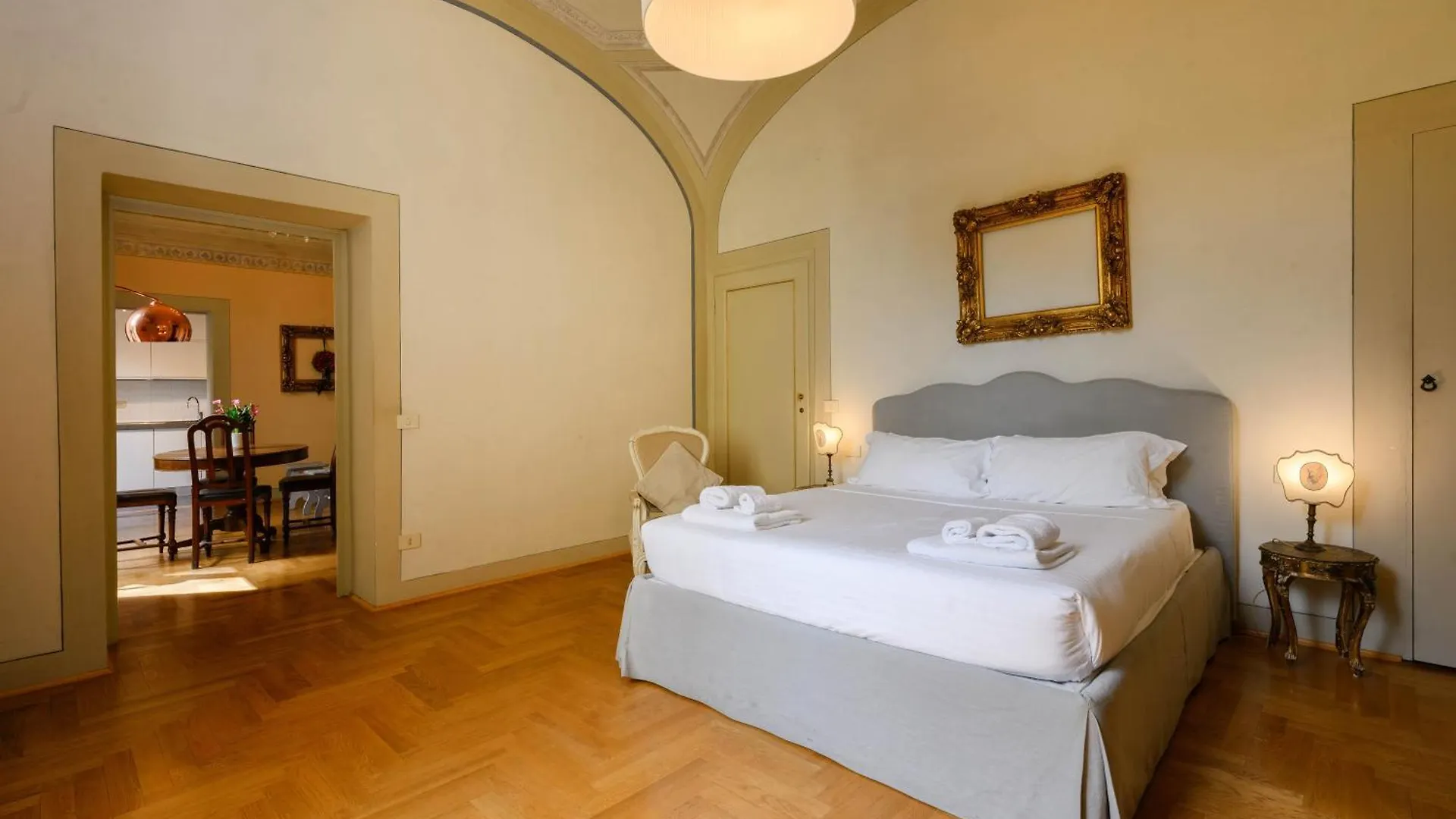 La Casa Degli Specchi Apartment Florence